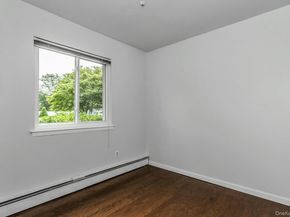 24 Blackfoot Trail, Shoreham NY 11786