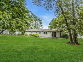 24 Blackfoot Trail, Shoreham NY 11786