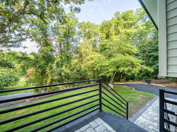 368 Landing Avenue, Smithtown NY 11787