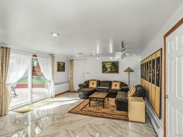 53 Hightop Lane, Jericho NY 11753