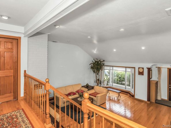 53 Hightop Lane, Jericho NY 11753