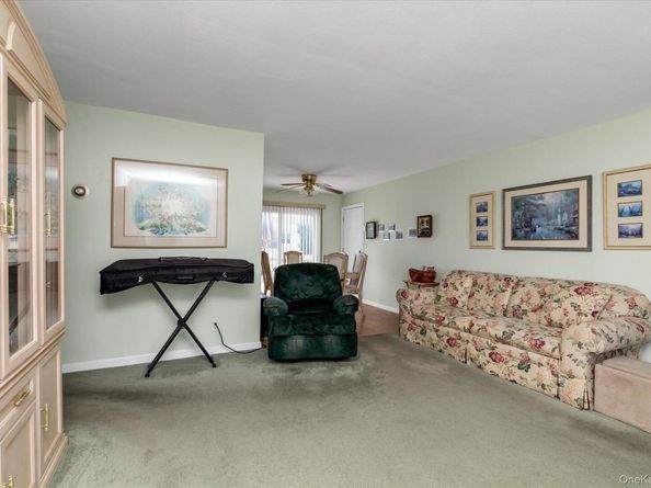190 Hamilton Avenue, Barnum Island NY 11558