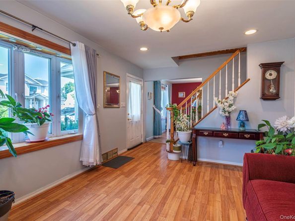 19 Richard Street, West Hempstead NY 11552