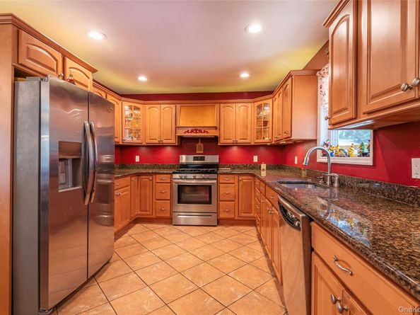 19 Richard Street, West Hempstead NY 11552