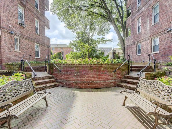 118-11 84th Avenue 415, Kew Gardens NY 11415