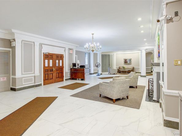 118-11 84th Avenue 415, Kew Gardens NY 11415