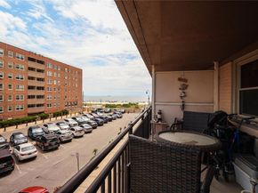 25 Neptune Boulevard 2T, Long Beach NY 11561