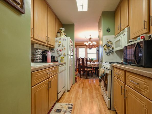 25 Neptune Boulevard 2T, Long Beach NY 11561