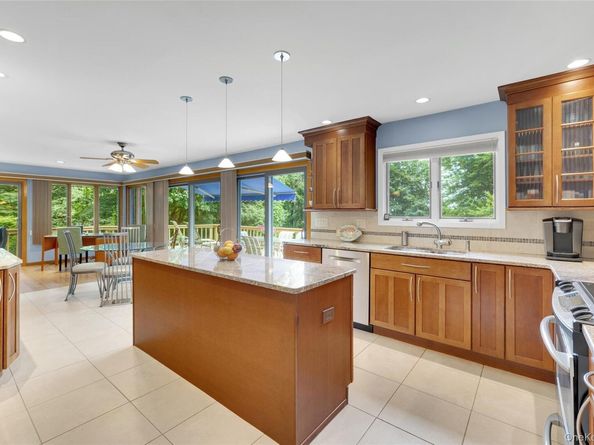 3 Farese Way, Amawalk NY 10501