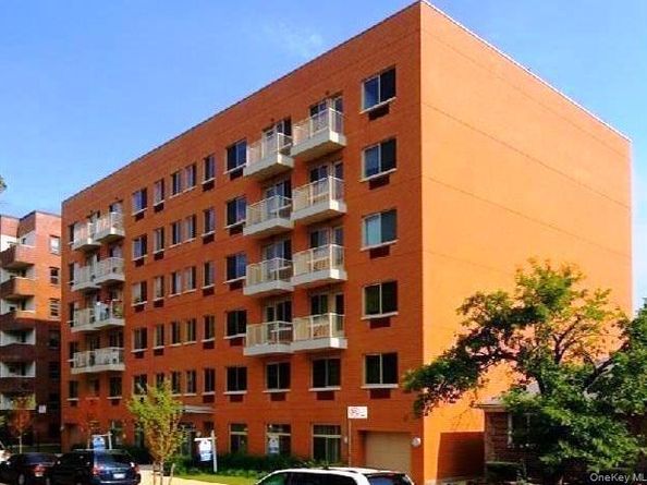 143-20 Hoover Avenue 605, Fresh Meadows NY 11435