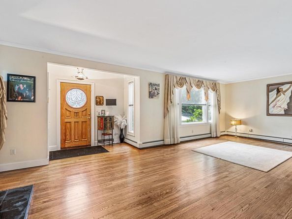1484 164th Street, Beechhurst NY 11357