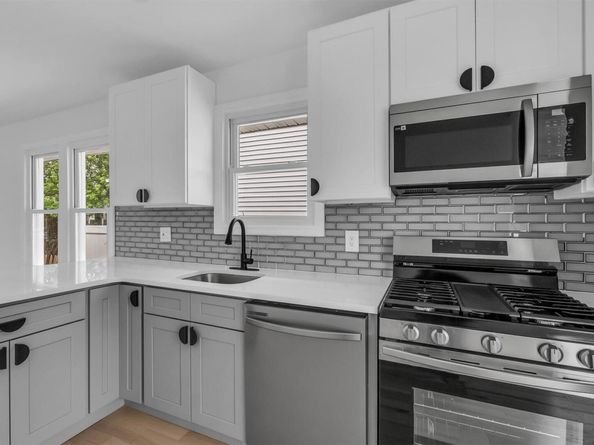 3327 Parkway drive, Baldwin NY 11510