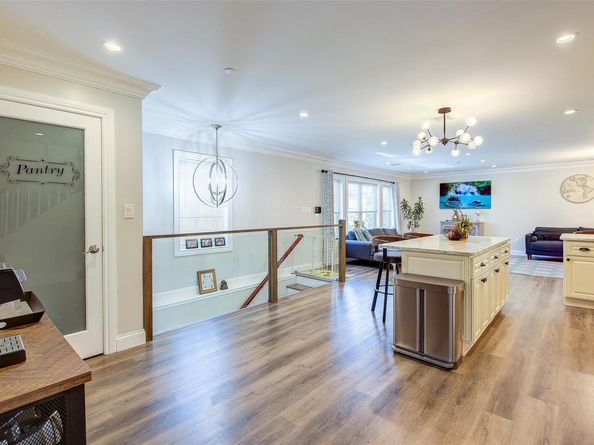 615 Pearl Street, Oceanside NY 11572