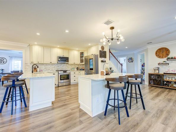 615 Pearl Street, Oceanside NY 11572
