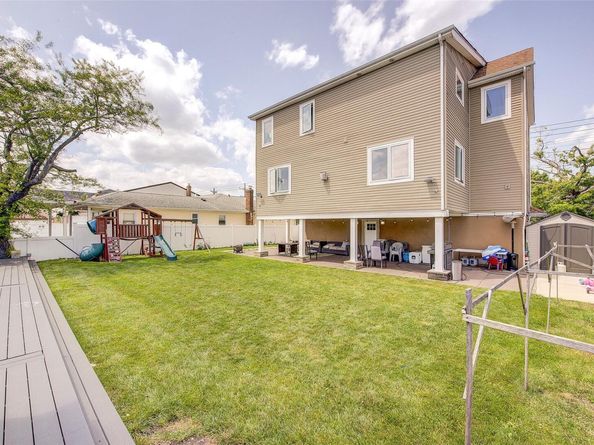 615 Pearl Street, Oceanside NY 11572