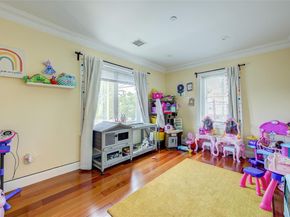 615 Pearl Street, Oceanside NY 11572