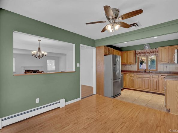 39 Pembrook Drive, Stony Brook NY 11790