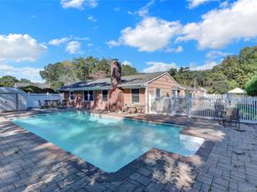 39 Pembrook Drive, Stony Brook NY 11790