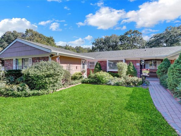 39 Pembrook Drive, Stony Brook NY 11790
