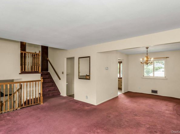 58 Sherbrooke Drive, Smithtown NY 11787