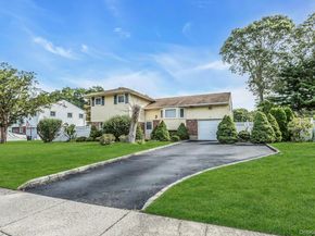58 Sherbrooke Drive, Smithtown NY 11787