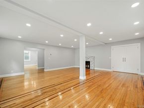 15 Shepherd Street, Rockville Centre NY 11570