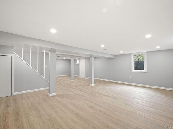 15 Shepherd Street, Rockville Centre NY 11570