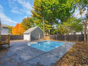 15 Shepherd Street, Rockville Centre NY 11570
