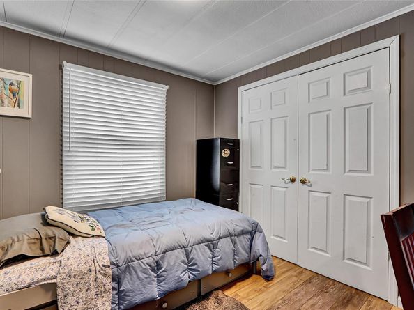 164 Village Circ W, Manorville NY 11949
