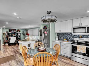 164 Village Circ W, Manorville NY 11949