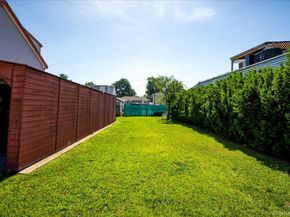 86 Gotham Avenue, Elmont NY 11003