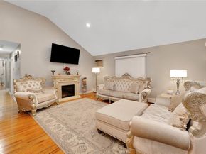 245 W Chester Street W, Long Beach NY 11561