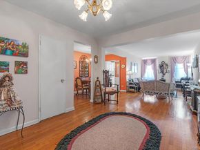 83-35 139 Street 5M, Briarwood NY 11435