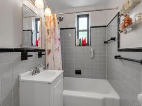 83-35 139 Street 5M, Briarwood NY 11435
