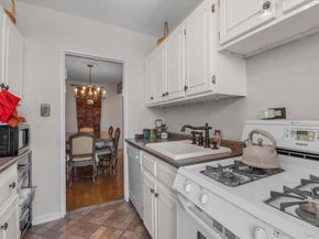 83-35 139 Street 5M, Briarwood NY 11435