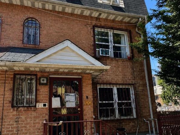 320 E 184TH Street, Bronx NY 10458
