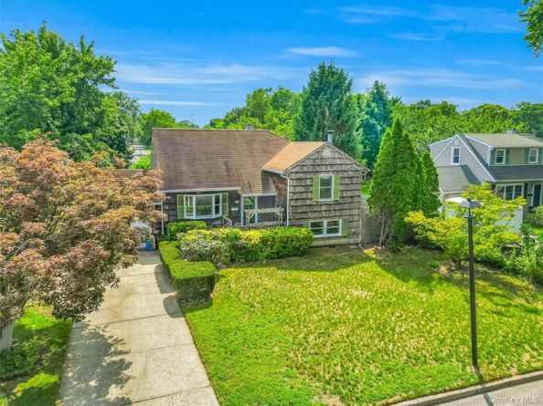 38 Saddle Lane, Centereach NY 11720
