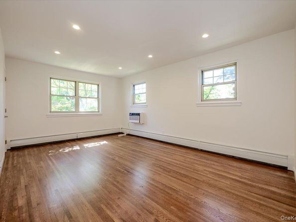 2 N Lewis Place 1.4B, Rockville Centre NY 11570
