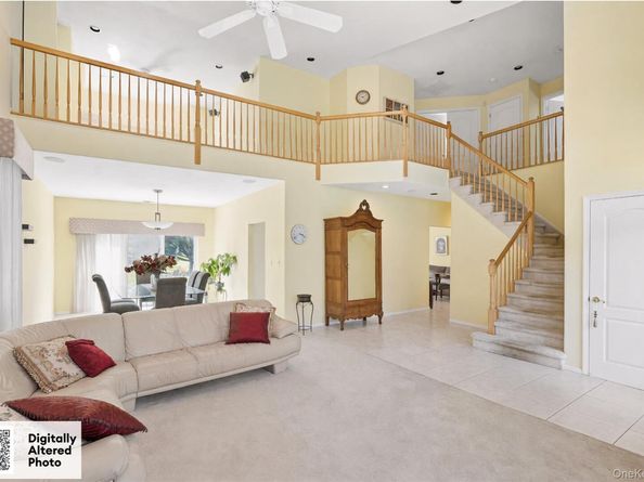 160 Windwatch Drive, Hauppauge NY 11788