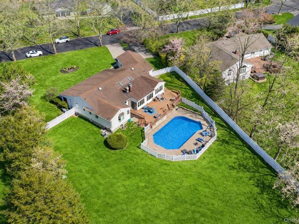 8 Penn Drive, Dix Hills NY 11746