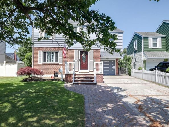112 Nassau Street, Elmont NY 11003