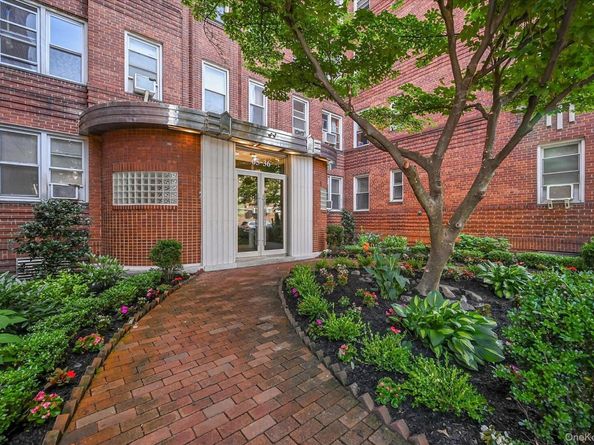 6536 Wetherole Street 608, Rego Park NY 11374