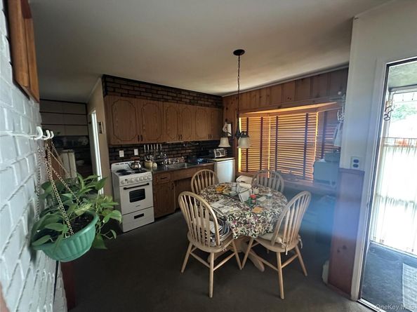 94 Willowood Drive, Wantagh NY 11793