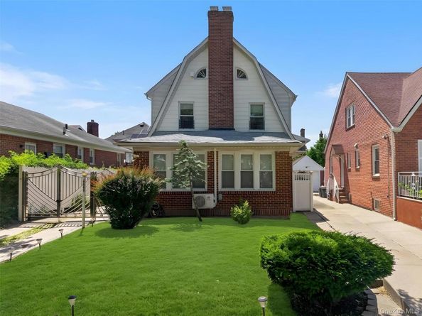 3822 205th Street, Bayside NY 11361