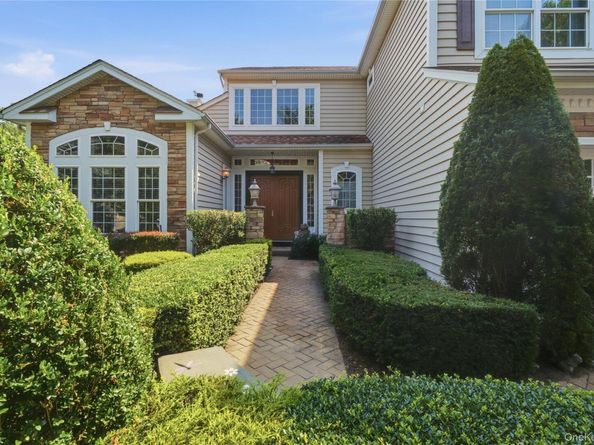 35 Monterrey Drive, Saint James NY 11780