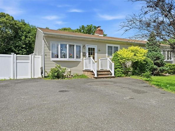 74 Tree Road, Centereach NY 11720