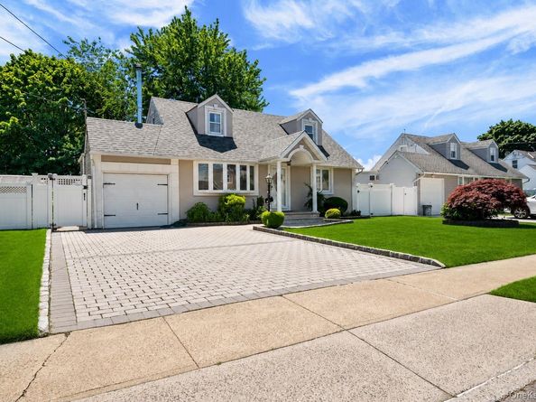 1882 Byrd Drive, East Meadow NY 11554