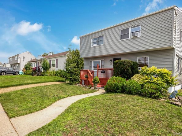 57 Overton Street, Freeport NY 11520