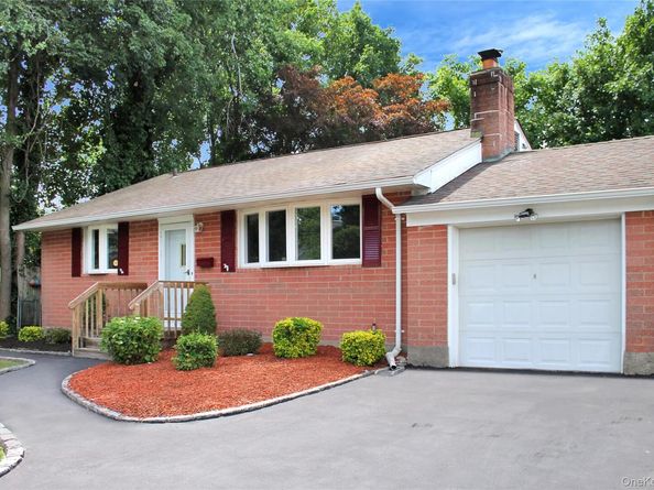 6 Lancaster Place, South Huntington NY 11746