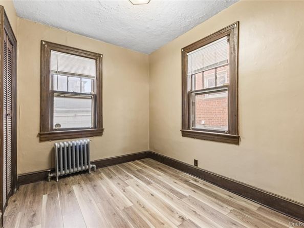 61-17B 165th Street, Fresh Meadows NY 11365